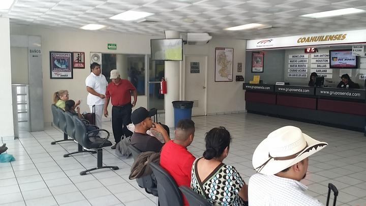 Estudiantes y maestros viajarán a mitad de precio