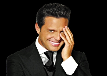Llega Luis Miguel a los 47 años sin mucho qué festejar