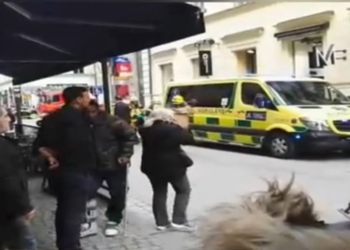 Policía sueca confirma tres muertos arrollados por camión en Estocolmo