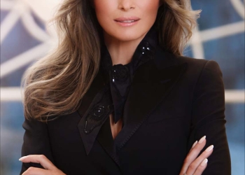 Publican primer retrato oficial de Melania Trump