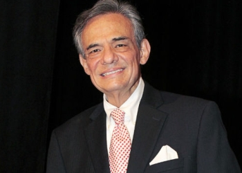 Compositores se solidarizan con José José