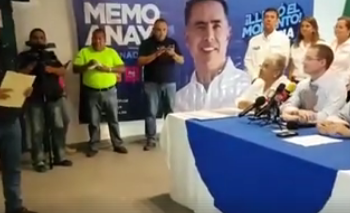 Revienta Cuauhtémoc Esquivel Sánchez conferencia del CEN del PAN