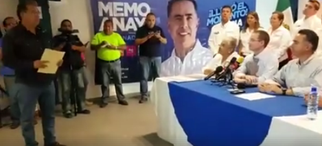 Revienta Cuauhtémoc Esquivel Sánchez conferencia del CEN del PAN