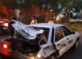Se registra un aparatoso choque carambola