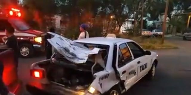 Se registra un aparatoso choque carambola