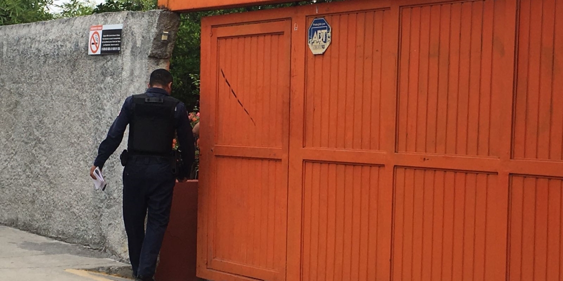 Alumna hiere con arma blanca a su maestro en Monterrey
