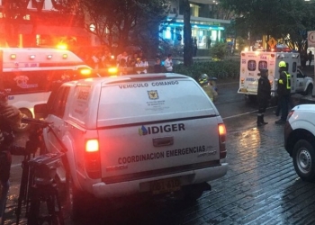 Confirman tres muertos por explosión en centro comercial de Colombia
