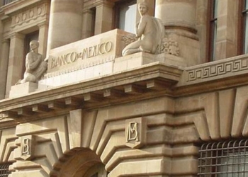 Sube tasa de interés .25%; llega a 7%