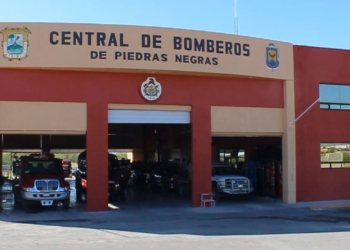 Durante el verano la estación de bomberos sirve de refugio temporal