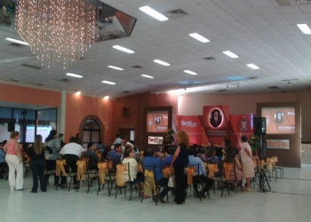 Rinden homenaje al profesor Salinas Amezcua