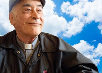 Despedirán al padre Carlos esta noche