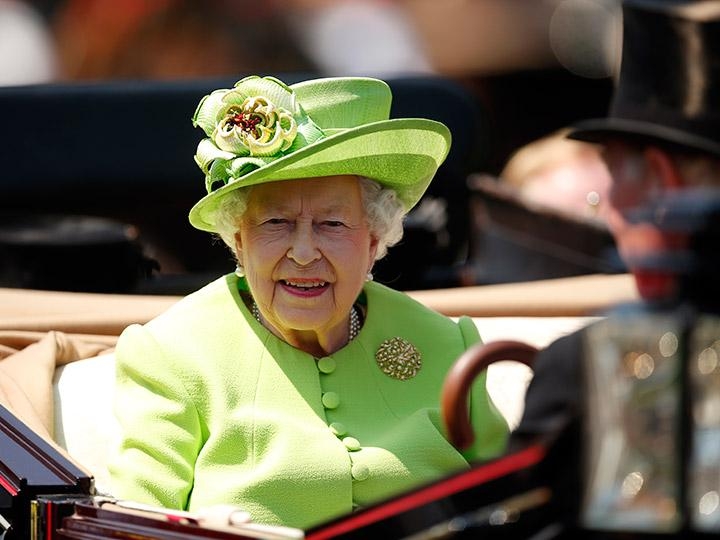 Lo que le pagan a la reina Isabel II al año