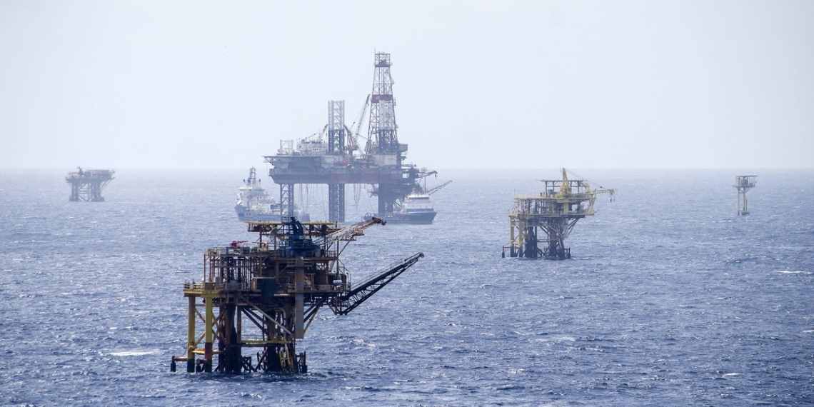 Estudios indican existencia de megayacimiento en aguas del Golfo de México