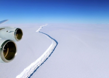 Se desprende iceberg gigante de la Antártida