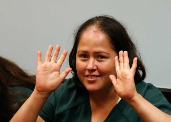 Mexicana que asesinó a su familia no para de sonreír