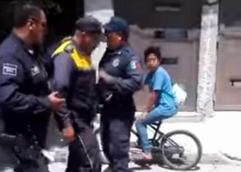 Policía en Guanajuato dispara a menor que le lanzó una guayaba
