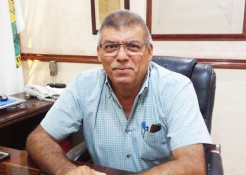 Castillon Flores se reúne con personal de la CFE en PN