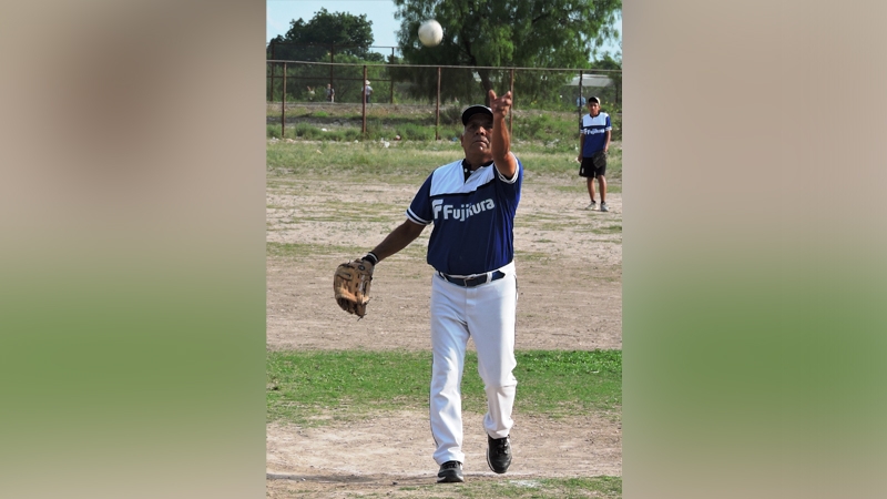 Nueva victoria para Fujikura en liga de softbol