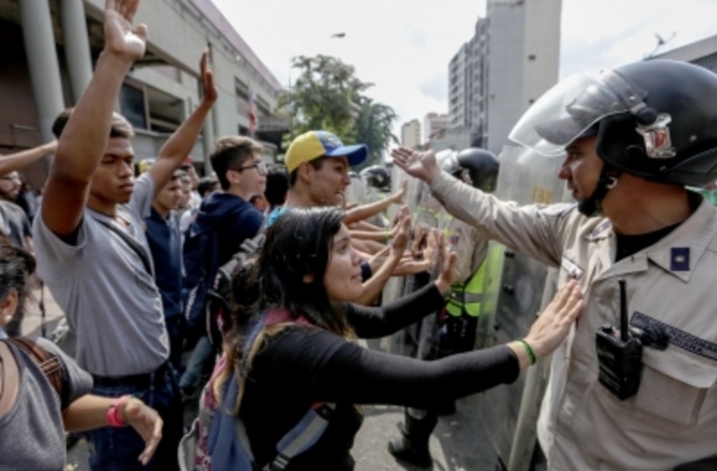 Se elevan a 86 víctimas fatales por protestas en Venezuela