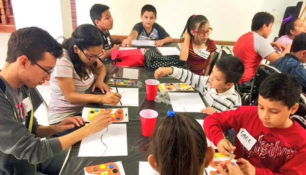 Invita museo a talleres de teatro y manualidades