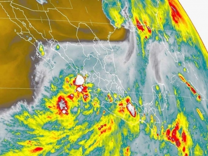Miércoles de tormentas para 21 estados del país, estima el SMN