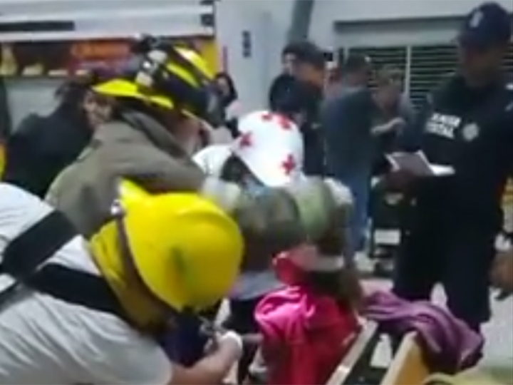 Estalla camión de pasajeros en central de Veracruz