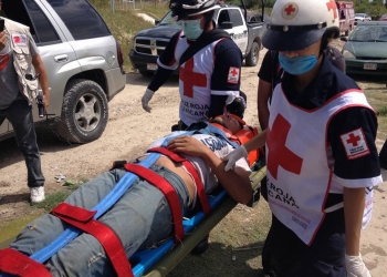 Reportan a hombre muerto en el río