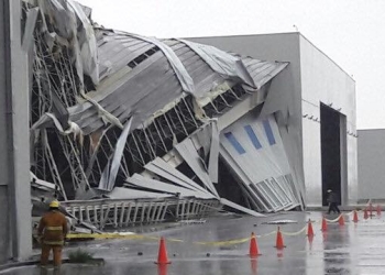 Lluvias y fuerte viento afectan aeropuerto de Monterrey