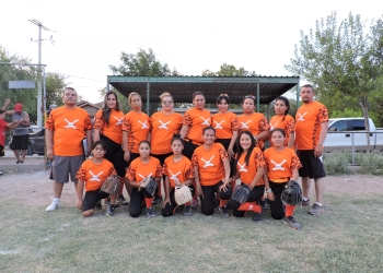 Se vive un gran ambiente en el torneo de Softbol Femenil