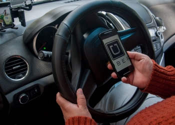 Hasta 20 mil pesos de multa a quienes operen Uber sin permiso