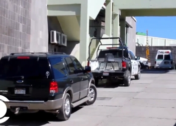 Casi agarran a batazos a embarazada