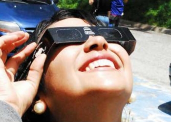 Aconseja UNAM no ver el eclipse sin protección