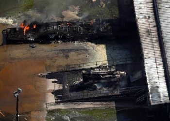 Arde, otra vez, planta química en Texas