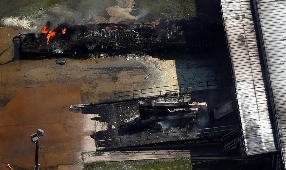 Arde, otra vez, planta química en Texas