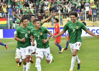 Bolivia sorprende y derrota a Chile 1-0