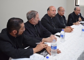 Nuncio reconoce fallas en caso de pederastia
