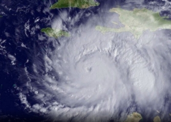Huracán Irma se fortalece a categoría 5 en dirección al Caribe