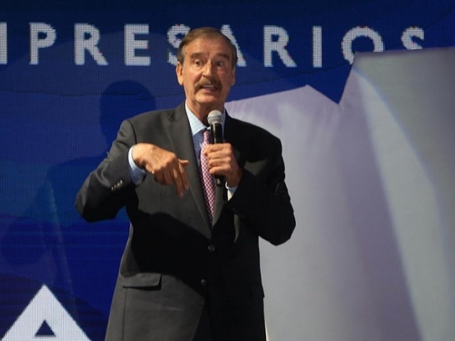 El hambriento salta lo que tenga que saltar: Fox sobre muro de Trump