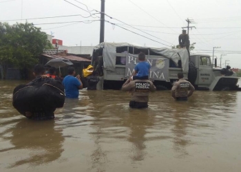 Marina auxilia a la población del sur de Tamaulipas tras intensas lluvias