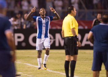 Con gol de Quioto, Honduras venció a México y jugará la repesca