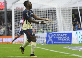 América derrota a Chivas en el Clásico Nacional