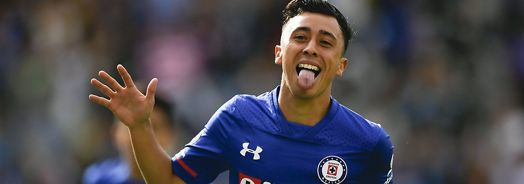 Contundente victoria de Cruz Azul sobre Pumas