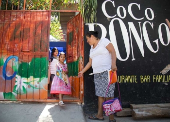 Coco Bongo: el bar mexicano que por la mañana es una escuela