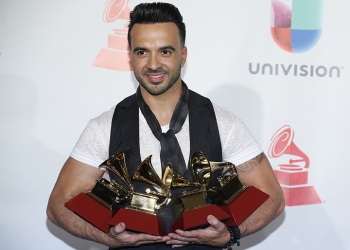 Arrasa ‘Despacito’ en los Latin Grammy