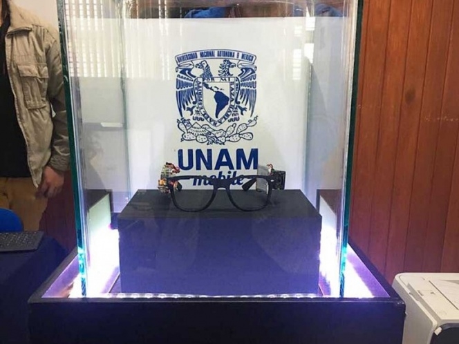 UNAM presenta lentes inteligentes para difusión educativa