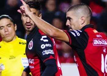 Los Xolos dan la voltereta ante León