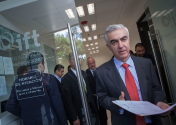 Asesinan a director de Izzi en intento de asalto