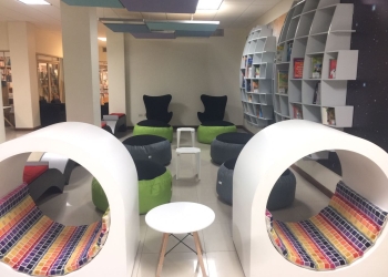Tiene Museo de la Frontera Norte sala de lectura y cómputo