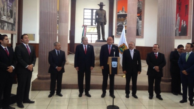 Entrega Rubén Moreira informe al Congreso