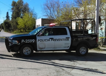 Rinde declaración policías municipal acusado de balear a adolescente